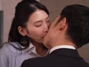 Япония вышла замуж за учителя Хондзё Судзу